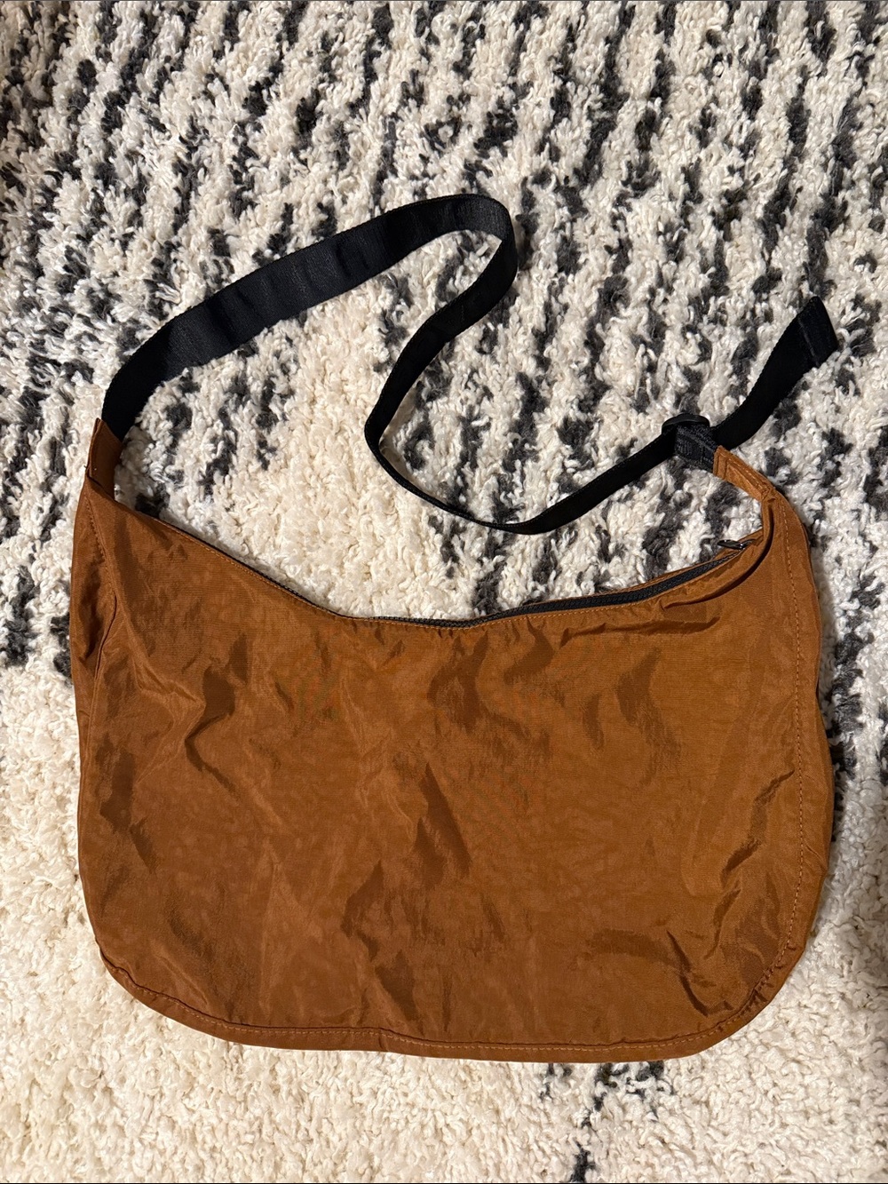 BAGGU Large Nylon Crescent - Brown